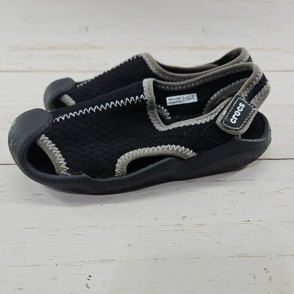 Crocs Swiftwater Youth Kids Size C12 Black Closed Toe Water Shoes Sandals 204024